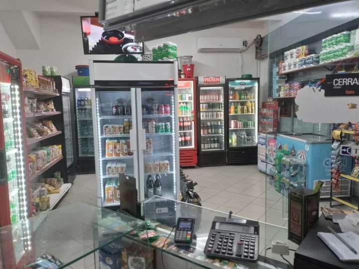 Comercial / Tienda en venta en Canelones, Montevideo