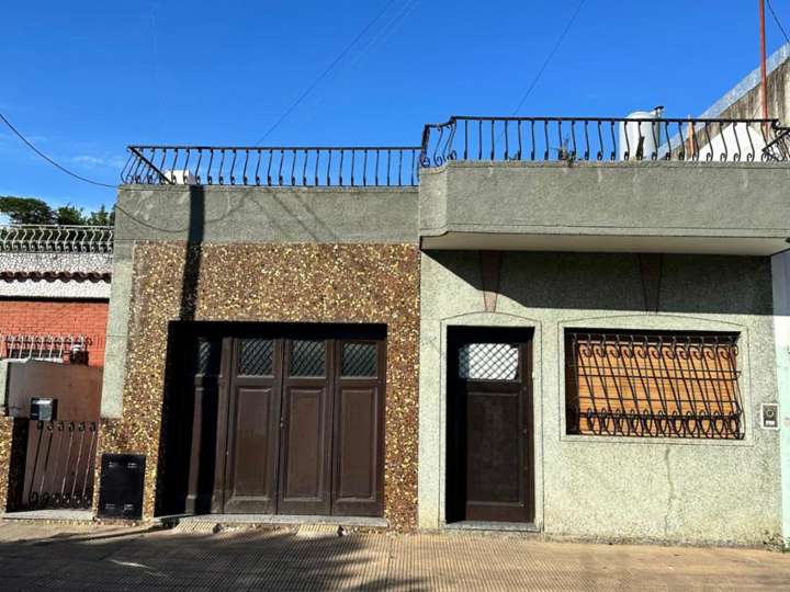 Casa en venta en Caaguazú, 1068, Buenos Aires