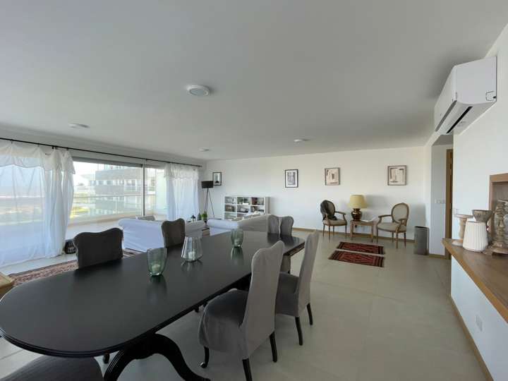 Apartamento en venta en Punta Del Este