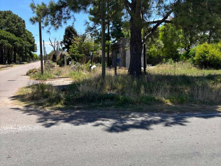 Terreno en venta en Avenida General Óscar Gestido, Canelones