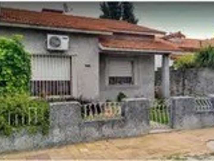 Casa en venta en Francisco Pi Y Margall, 1801, Buenos Aires