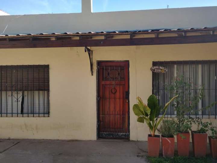 Casa en venta en Comandante General Magliaccio, Glew