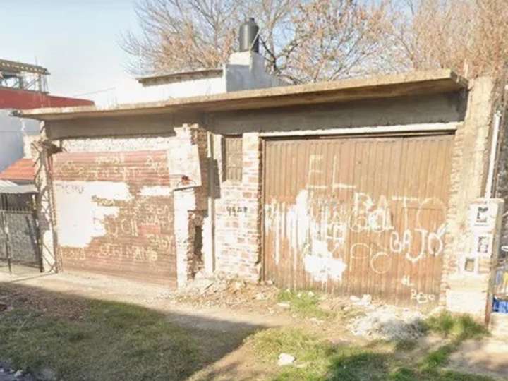 Comercial / Tienda en venta en Peribebuy, 4999, Buenos Aires