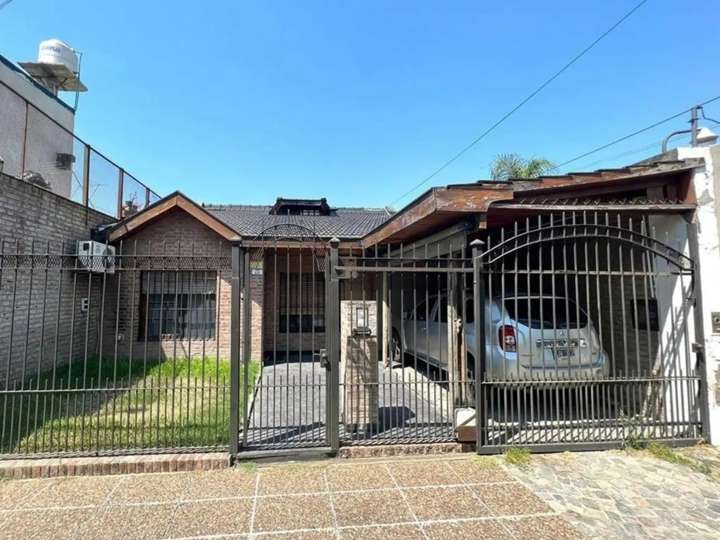 Casa en venta en Soriano, 1402, Buenos Aires