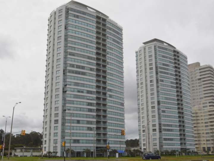 Apartamento en venta en Rambla Lorenzo Batlle Pacheco, Punta Del Este