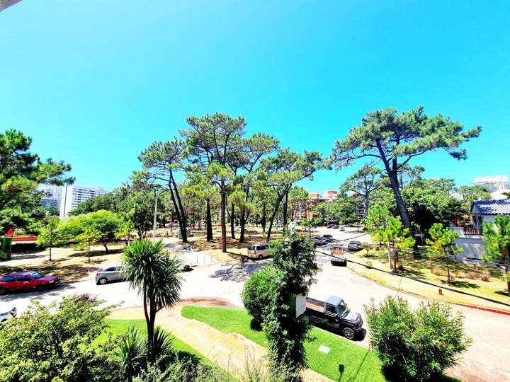 Apartamento en venta en Biarritz, Punta Del Este