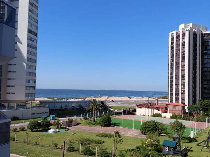 Apartamento en alquiler en Punta Del Este