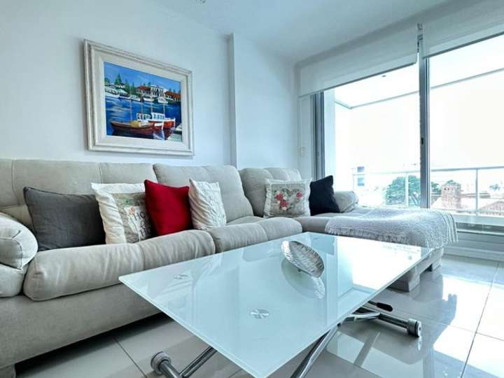 Apartamento en venta en Juana de América, Punta Del Este