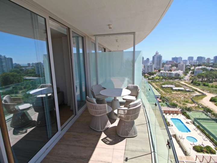 Apartamento en venta en Rambla Lorenzo Batlle Pacheco, Punta Del Este