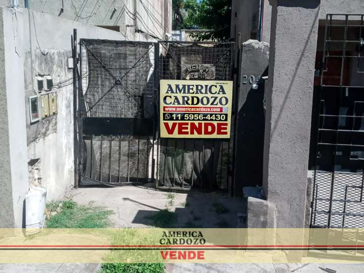 Edificio en venta en Moisés Lebensohn, Paso del Rey