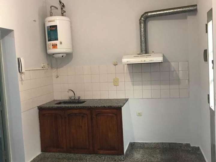 Departamento en alquiler en 801 - San Leonardo Murialdo, 1307, Villa Bosch