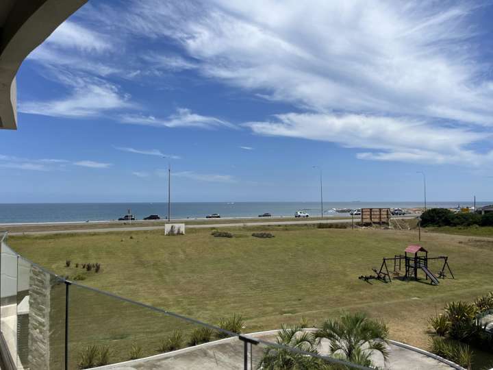 Apartamento en venta en Pinares, Maldonado