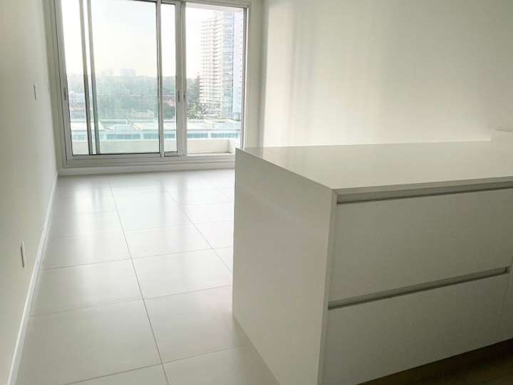 Apartamento en alquiler en Punta Del Este