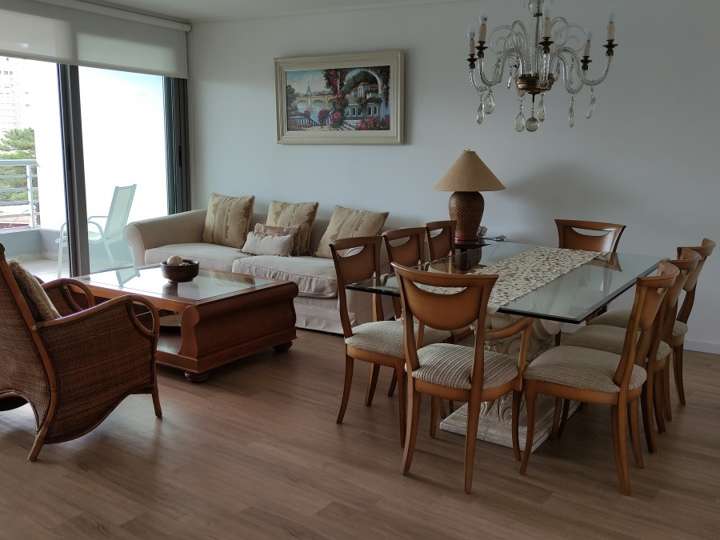 Apartamento en venta en Punta Del Este