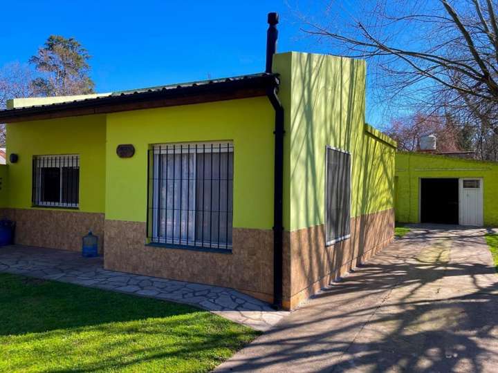 Casa adosada en venta en Santa Fe, San Miguel del Monte