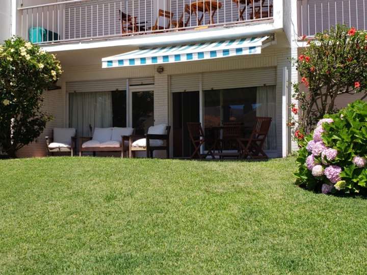 Apartamento en venta en Las Gaviotas (Calle 29), Punta Del Este