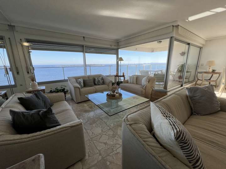 Apartamento en venta en Punta Del Este