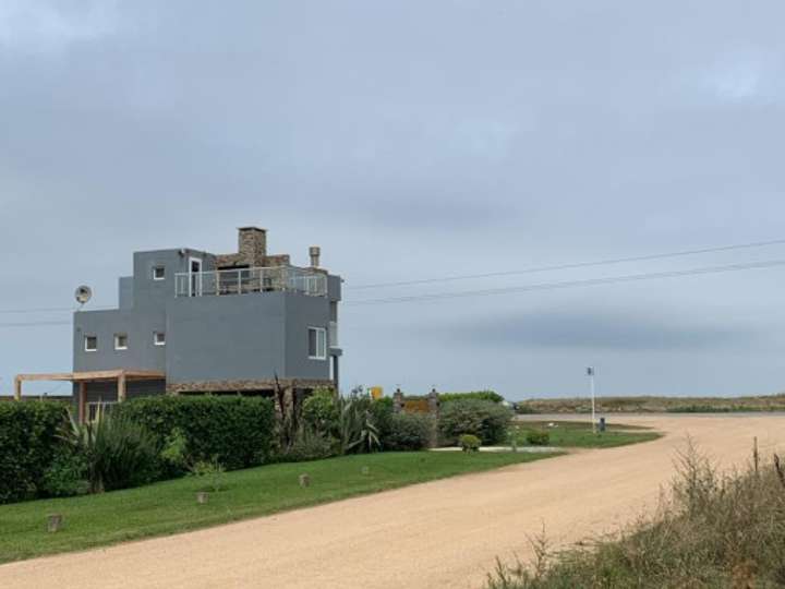 Terreno en venta en Calle 49 - La Caballada, Buenos Aires