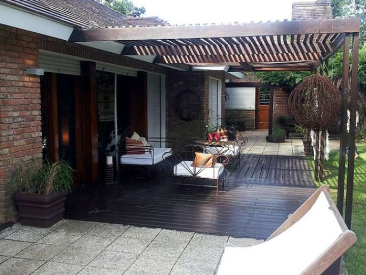 Casa en alquiler en Avenida del Mar, Punta Del Este