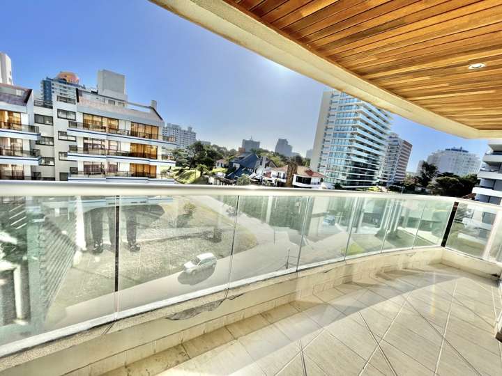 Apartamento en venta en Punta Del Este