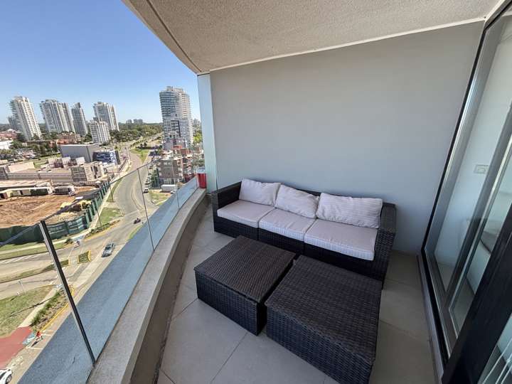 Apartamento en venta en Avenida Francisco Salazar, Punta Del Este