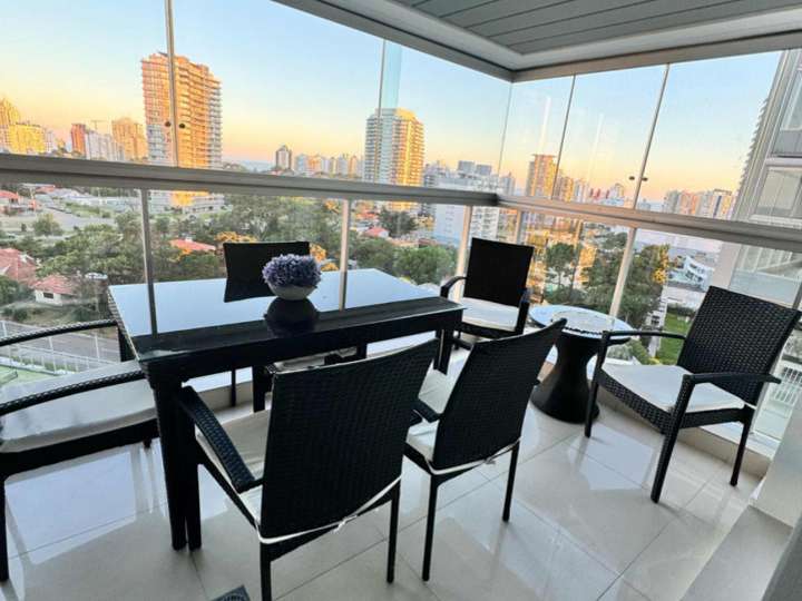 Apartamento en venta en Punta Del Este