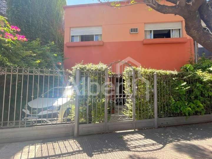 Casa en venta en Caseros, 135, Haedo