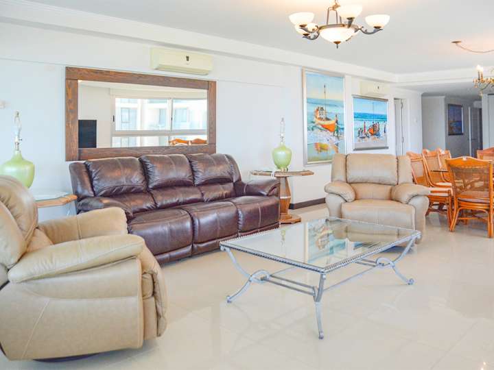 Apartamento en venta en Punta Del Este