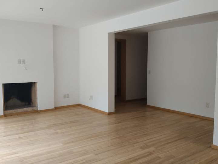 Apartamento en venta en Carrasco, Montevideo