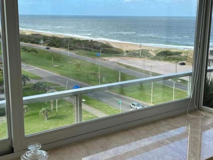 Apartamento en venta en Punta Del Este