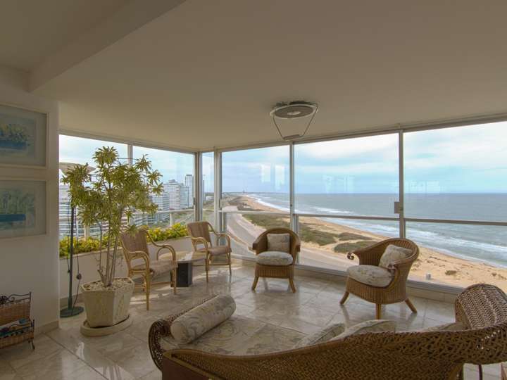 Apartamento en venta en Punta Del Este