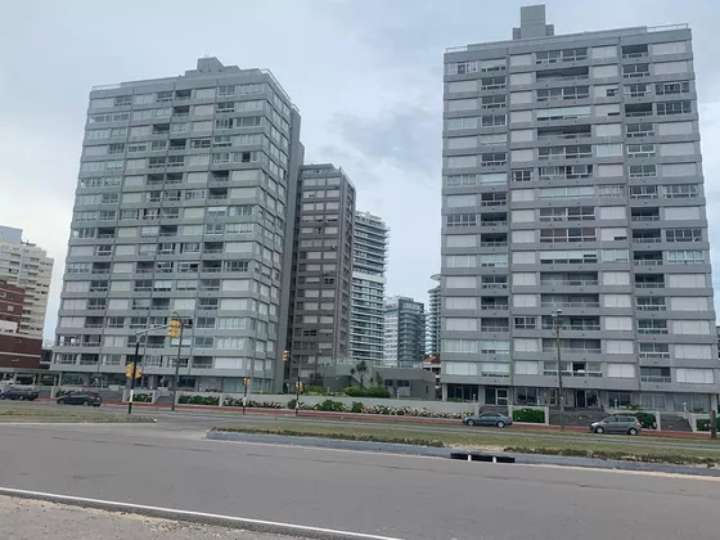 Apartamento en venta en Punta Del Este