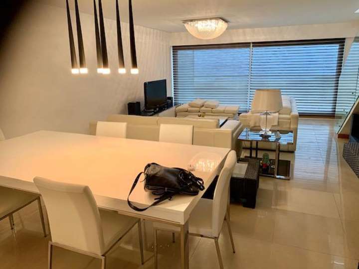 Apartamento en venta en Punta Del Este