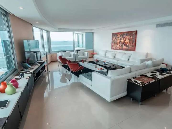 Apartamento en venta en Punta Del Este