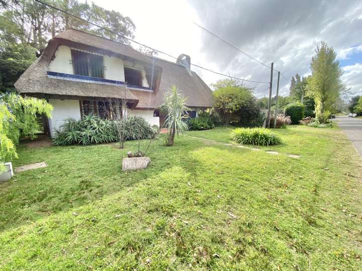 Casa en venta en Pinares, Maldonado