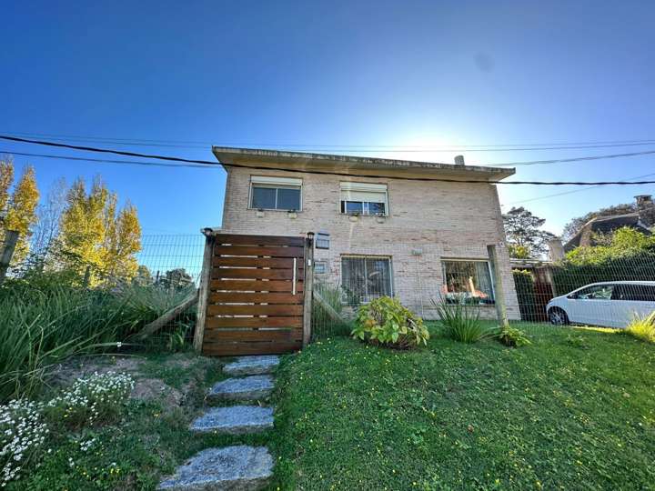 Casa en venta en Pinares, Maldonado
