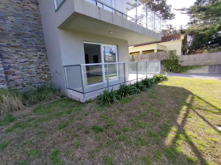 Apartamento en venta en Pinares, Maldonado