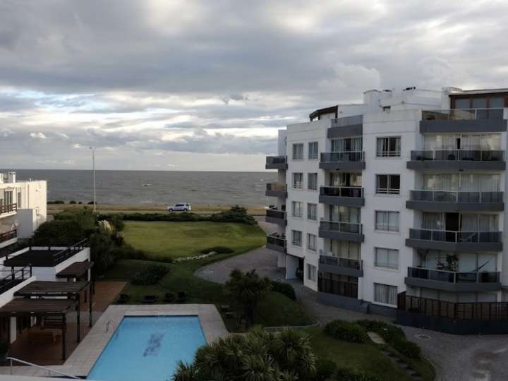 Apartamento en venta en Pinares, Maldonado