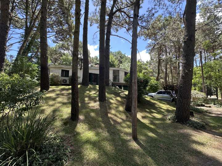 Casa en venta en La Casuarina, Punta Ballena