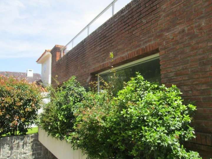 Apartamento en venta en Carrasco, Montevideo