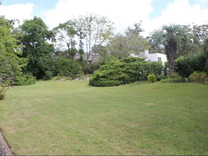 Terreno en venta en Pinares, Maldonado