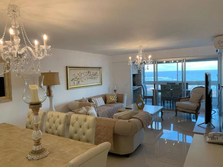 Apartamento en venta en Punta Del Este