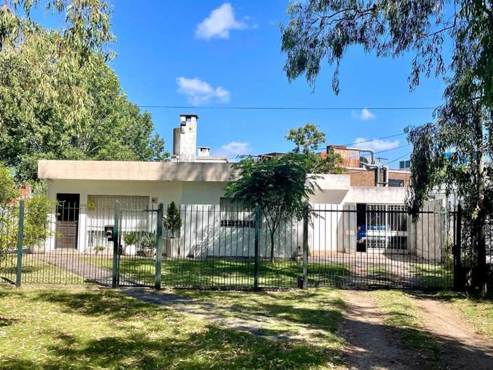 Casa en venta en Punta Gorda, Montevideo