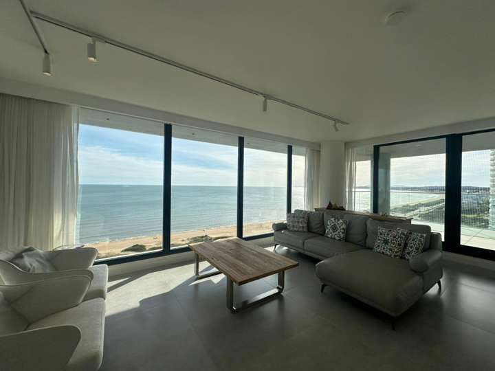 Apartamento en venta en Punta Del Este