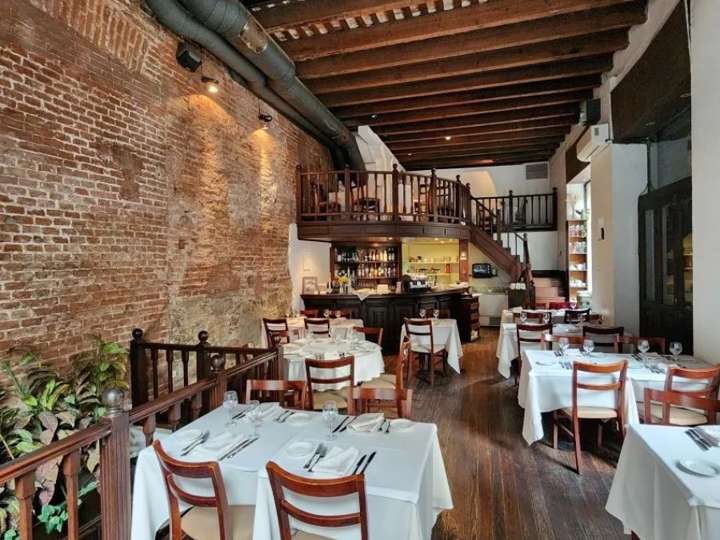 Comercial / Tienda en venta en Ciudad Vieja, Montevideo