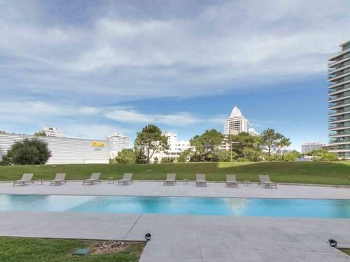 Apartamento en venta en Punta Del Este