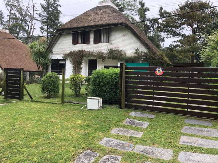 Casa en venta en Pinares, Maldonado