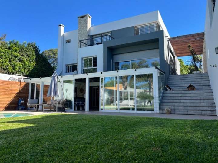Casa en venta en Carrasco, Montevideo