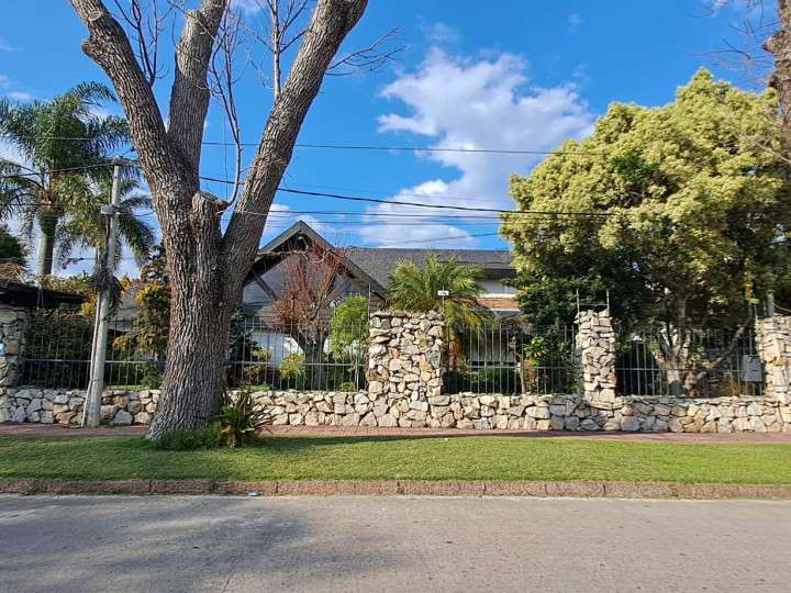 Casa en venta en Carrasco, Montevideo