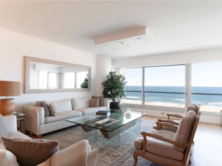 Apartamento en venta en Punta Del Este